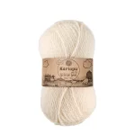 Kartopu Melange Wool el örgü ipliği, %80 akrilik ve %20 yün karışımından üretilmiş, 100 gramlık ve 170 metre uzunluğunda yumuşak dokulu iplik. Kazak, yelek, hırka, atkı, bere gibi örgü projelerinde kullanılabilecek ideal bir ip.