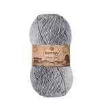 Kartopu Melange Wool el örgü ipliği, %80 akrilik ve %20 yün karışımından üretilmiş, 100 gramlık ve 170 metre uzunluğunda yumuşak dokulu iplik. Kazak, yelek, hırka, atkı, bere gibi örgü projelerinde kullanılabilecek ideal bir ip.