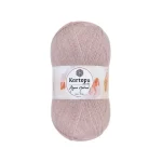 Kartopu Angora Natural El Örgü İpliği – %20 yün, %80 premium akrilik karışımı ile şık ve dayanıklı örgü projeleri için ideal. Tığ ve şişle rahatça kullanılabilir, çeşitli renk seçenekleri ile çeyizlik yelek, şal ve aksesuarlar için mükemmel bir tercih.