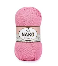 Nako Pırlanta ile örülen her detay, tüylenmez yapısı ve zarif dokusuyla öne çıkar. Şıklığı ve hafifliğiyle örgü projelerinize benzersiz bir dokunuş katın. Moda ve konforun bir araya geldiği Nako Pırlanta ile örgü dünyasına özel bir parıltı ekleyin!
