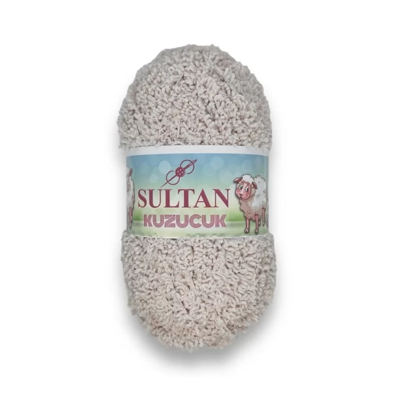 Sultan Kuzucuk Anakuzusu İpi ile örülen projeler, sıcak renkleri ve yumuşak dokusuyla dikkat çekiyor. El yapımı çantalar ve sevimli amigurumi oyuncaklar için ideal bir tercih!