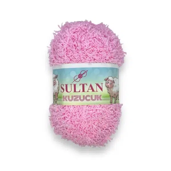 Sultan Kuzucuk Anakuzusu İpi ile örülen projeler, sıcak renkleri ve yumuşak dokusuyla dikkat çekiyor. El yapımı çantalar ve sevimli amigurumi oyuncaklar için ideal bir tercih!